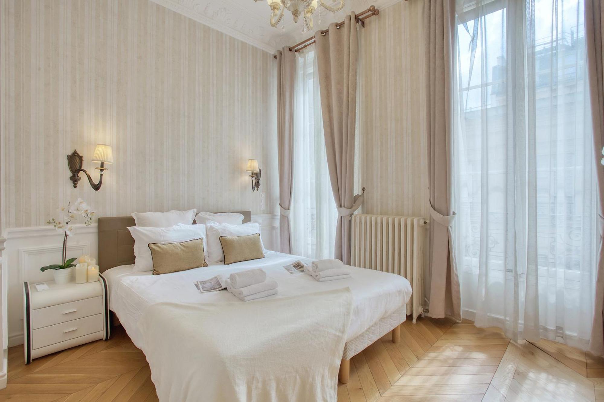 Luxueux 200M2 5Ch Champs Elysees A 1Min Perle Rare ปารีส ภายนอก รูปภาพ